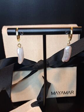 MAYAMAR Gold Pearl Earrings New With Mayamar Box And Pouch